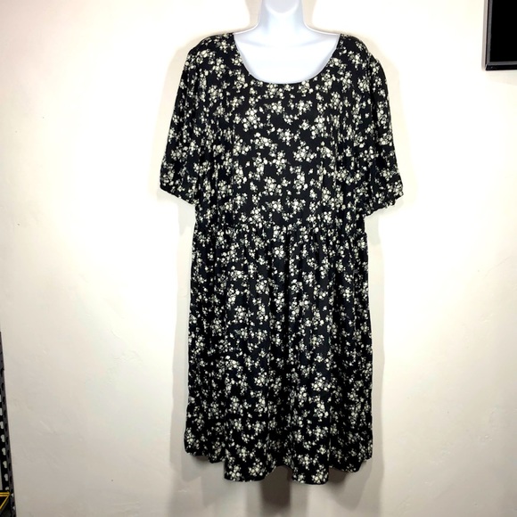 NWT Kay + Jay black floral dress size xl - Picture 1 of 12